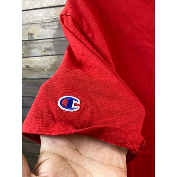 Champion Vintage 90s Mens Size XL Red Embroidery Patch Logo T Shirt - Picture 7 of 10